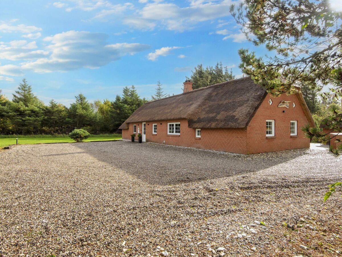 Holiday house Luxus-Ruckzug mit Pool -- By Traum Ferienwohnungen