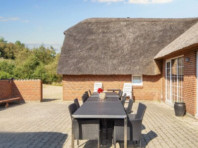 Holiday house Luxurioses Poolhaus -- By Traum Ferienwohnungen - Outdoor photo 2