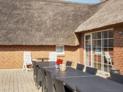 Holiday house Luxurioses Poolhaus -- By Traum Ferienwohnungen - Outdoor photo 5