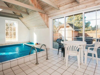 Holiday house Luxurioses Poolhaus -- By Traum Ferienwohnungen - Outdoor photo 15