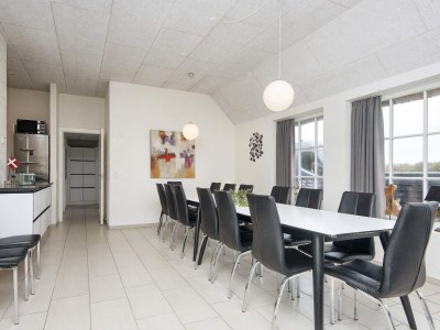 Holiday house Luxurioses Refugium mit Pool - Outdoor photo 4