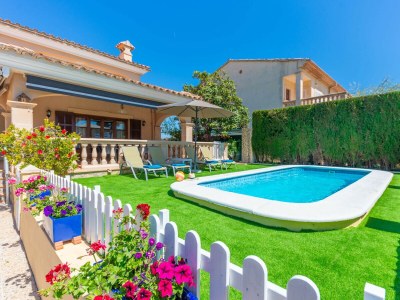 Holiday house MAGDALENA GOMILA MARIMON (LLAC BLAU) - Outdoor photo 3