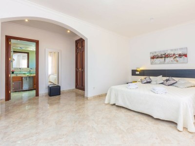 Holiday house MAGDALENA GOMILA MARIMON (LLAC BLAU) - Features photo 32