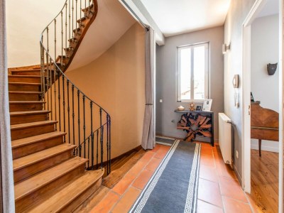 Cottage Mansion with Swimming Pool - Features photo 20