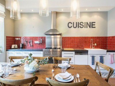 Cottage Mansion with Swimming Pool - Features photo 31