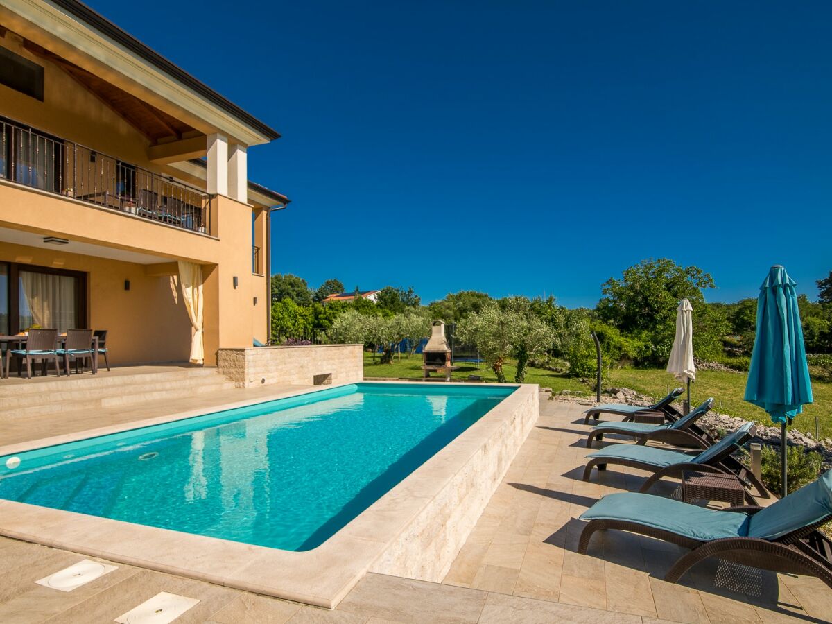 Holiday apartment Villa Cecilia with pool - Outdoor photo 5