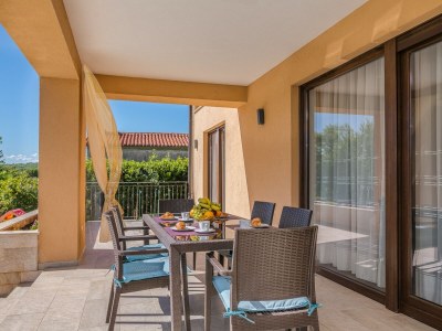 Holiday apartment Villa Cecilia with pool - Outdoor photo 8