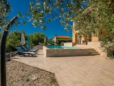 Holiday apartment Villa Cecilia with pool - Outdoor photo 14