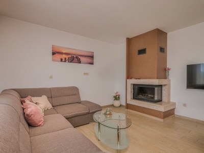 Holiday apartment Villa Cecilia with pool - Features photo 17