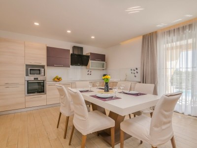 Holiday apartment Villa Cecilia with pool - Features photo 21