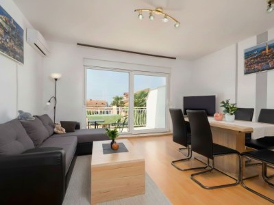 Holiday apartment Sofia with Balcony - 55m2 - 1 KM from the Sea in POREČ - Holiday apartment