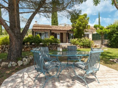 Villa Villa in Callian with Heated Pool and Terrace - Outdoor photo 6