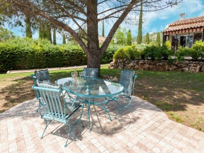 Villa Villa in Callian with Heated Pool and Terrace - Outdoor photo 14