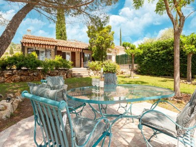 Villa Villa in Callian with Heated Pool and Terrace - Outdoor photo 15