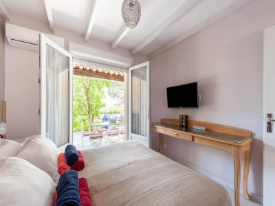 Villa Villa in Callian with Heated Pool and Terrace - Features photo 23