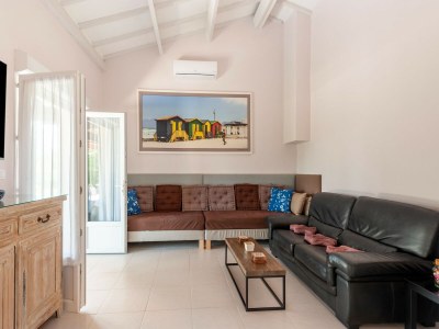Villa Villa in Callian with Heated Pool and Terrace - Features photo 24