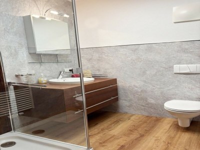 Cottage Sunny Alpine Apartment by the Slopes - Features photo 23