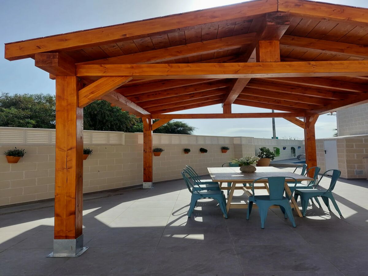 Holiday house Lavish holiday home with private pool - Outdoor photo 5