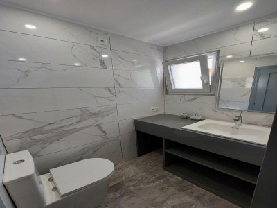 Holiday house Lavish holiday home with private pool - Features photo 16