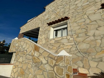 Apartment Apartment near Beach with Serene Garden - Outdoor photo 5