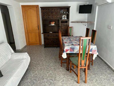 Apartment Apartment near Beach with Serene Garden - Features photo 7