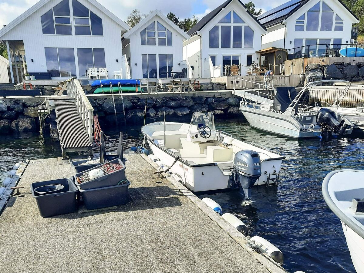 Holiday house 6 person holiday home in Huglo-By Traum