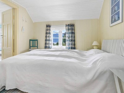 Holiday house 6 person holiday home in AVERØY-By Traum - Outdoor photo 25