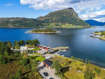 Holiday house 8 person holiday home in Flatraket-By Traum - Holiday house