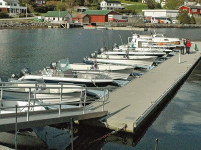 Holiday house 4 person holiday home in Sørbøvåg - Outdoor photo 9