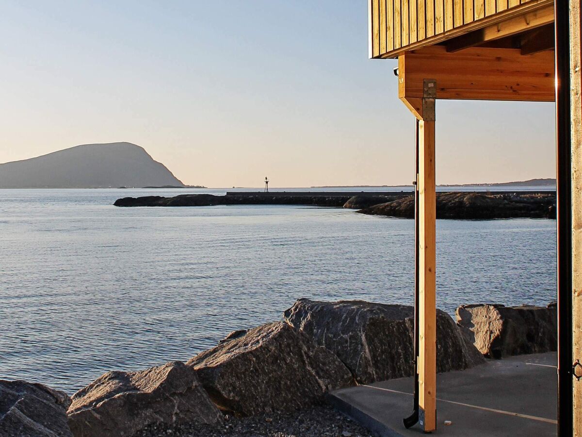 Holiday house 10 person holiday home in Brattvåg - Outdoor photo 4