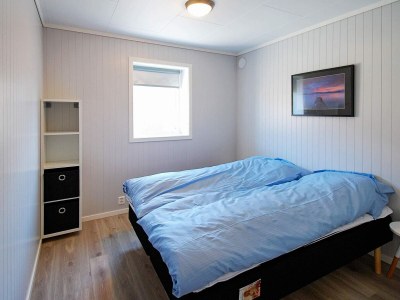 Holiday house 10 person holiday home in Brattvåg - Outdoor photo 18