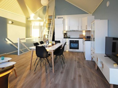 Holiday house 10 person holiday home in Brattvåg - Outdoor photo 22