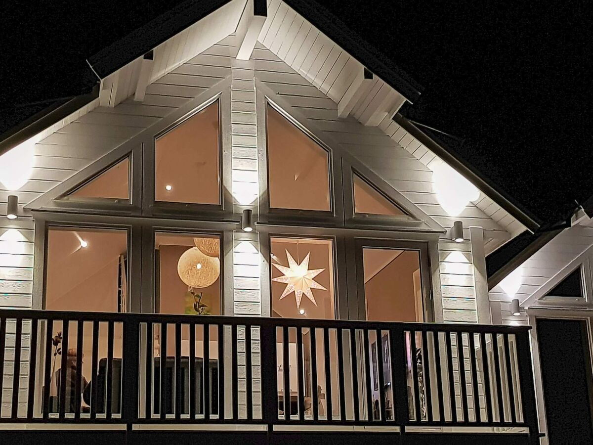 Holiday house 10 person holiday home in Brattvåg - Outdoor photo 5