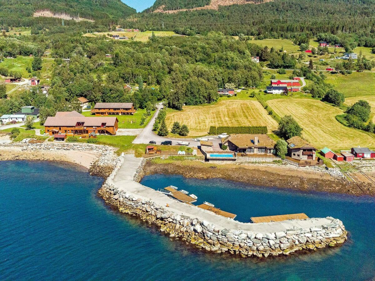 Apartment 5 person holiday home in EIDSVÅG - Outdoor photo 4