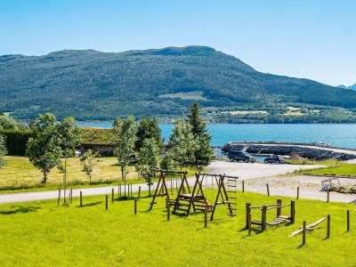 Apartment 5 person holiday home in EIDSVÅG - Outdoor photo 15