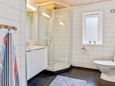 Holiday house Serene Waterfront Retreat-By Traum - Outdoor photo 32