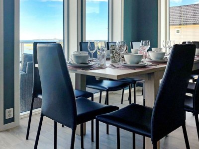 Holiday house 10 person holiday home in Brattvåg - Outdoor photo 20