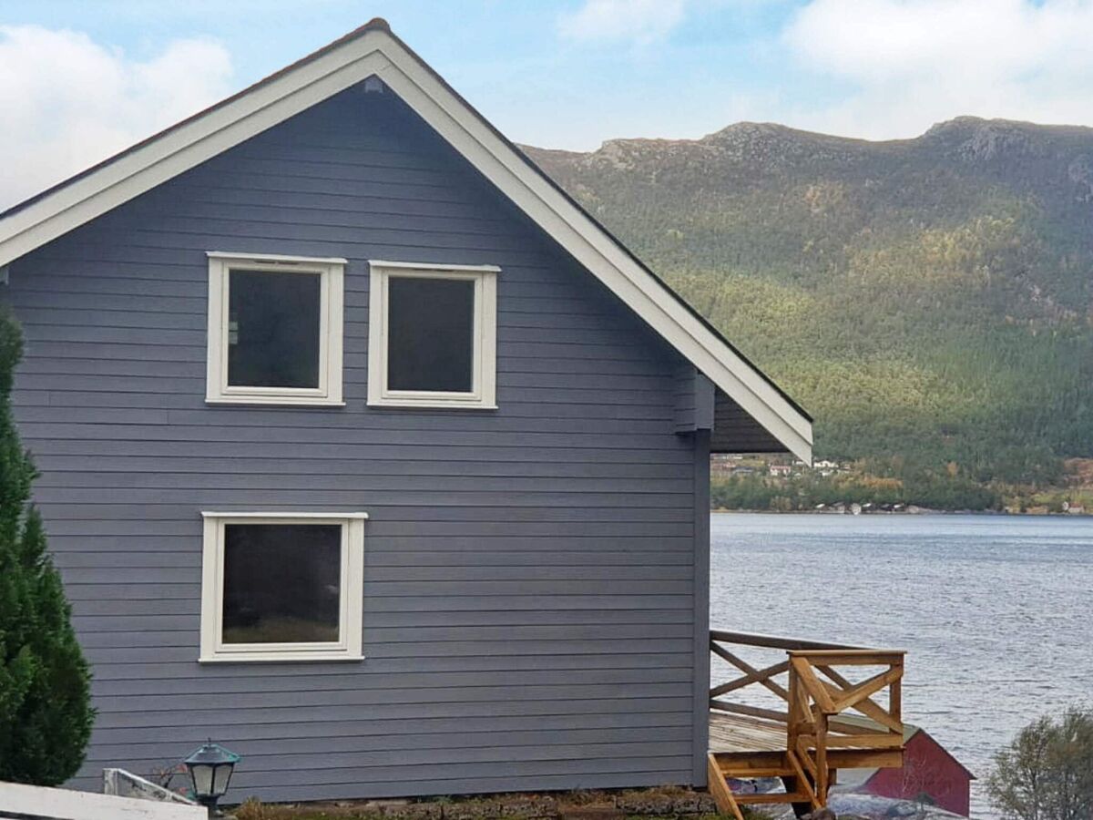 Holiday house 8 person holiday home in Svelgen - Outdoor photo 3