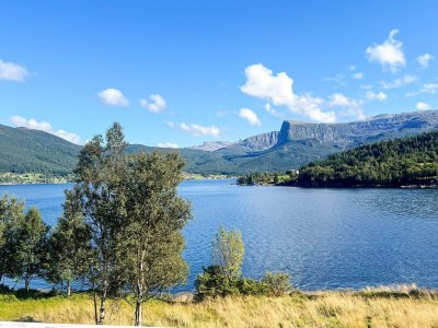 Holiday house 8 person holiday home in Svelgen - Outdoor photo 4