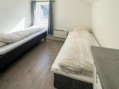 Holiday house 8 person holiday home in Svelgen - Outdoor photo 14