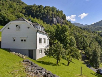 Holiday house 10 person holiday home in Stordal - Outdoor photo 6