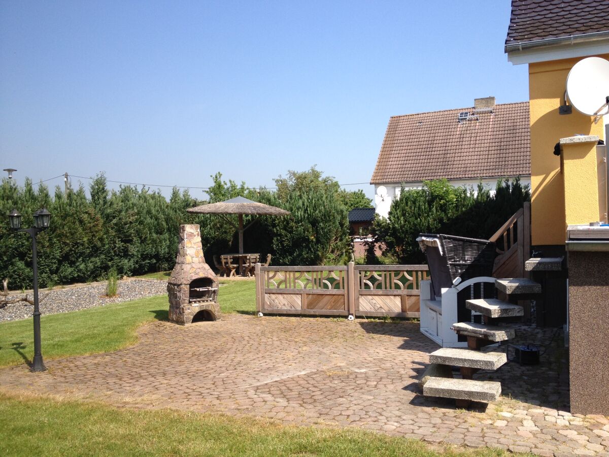 Holiday house "Ostseetraum" - Outdoor photo 4