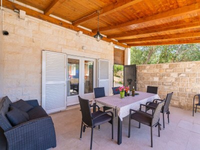 Apartment Beachfront Apartment house Hon with pool - Outdoor photo 19