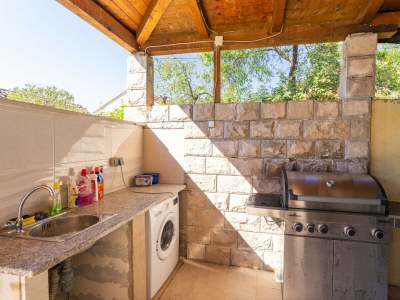 Apartment Beachfront Apartment house Hon with pool - Outdoor photo 21