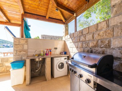 Apartment Beachfront Apartment house Hon with pool - Outdoor photo 22