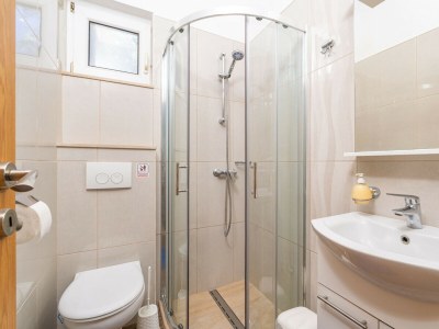 Apartment Beachfront Apartment house Hon with pool - Features photo 47