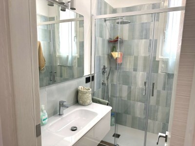 Apartment Apartment with sea view and air conditioning - Features photo 35