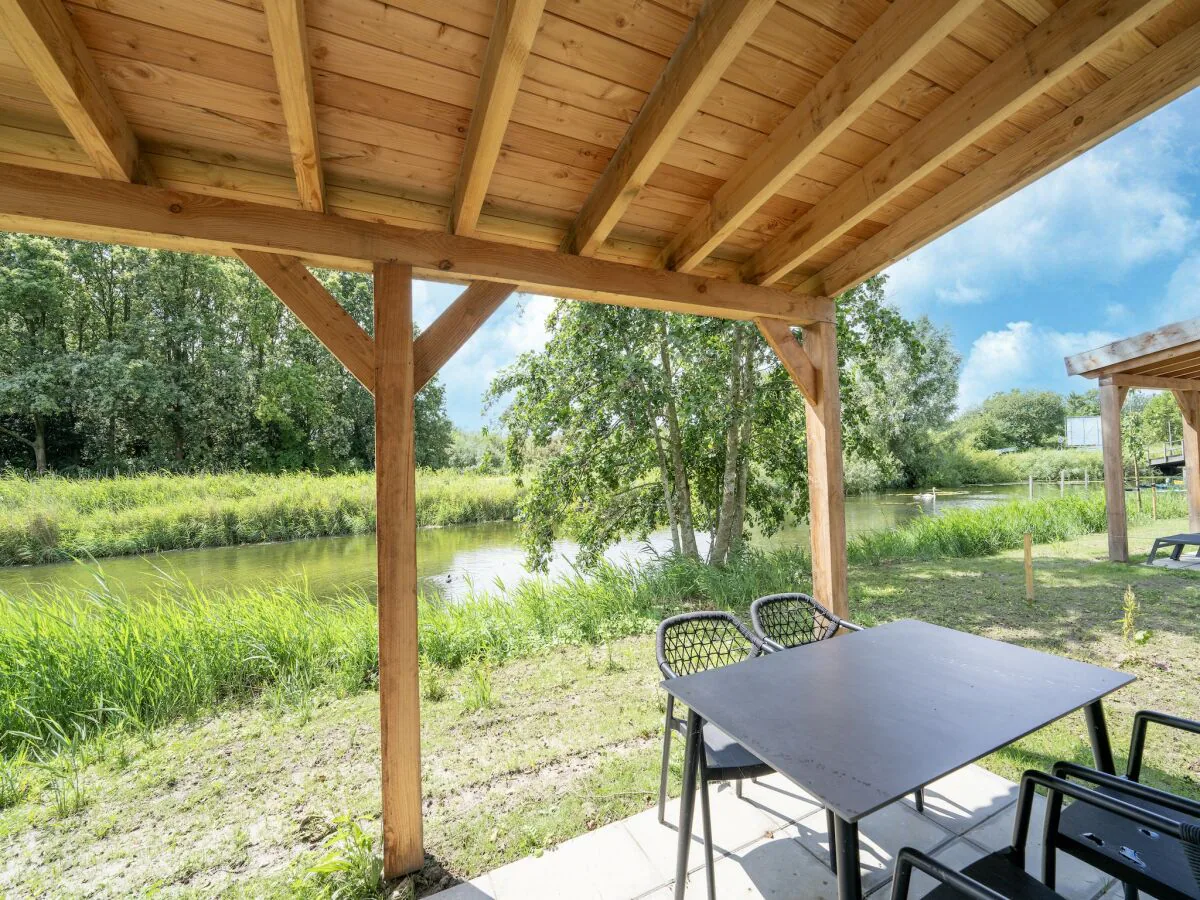 Holiday house Ferienhaus am Seeufer Simonshaven - Outdoor photo 2