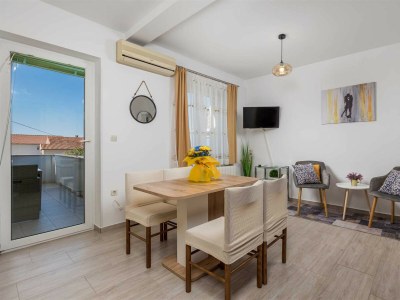 Apartment Apartment Slavica 3 - Yellow Sun - Features photo 9