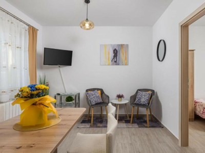 Apartment Apartment Slavica 3 - Yellow Sun - Features photo 11